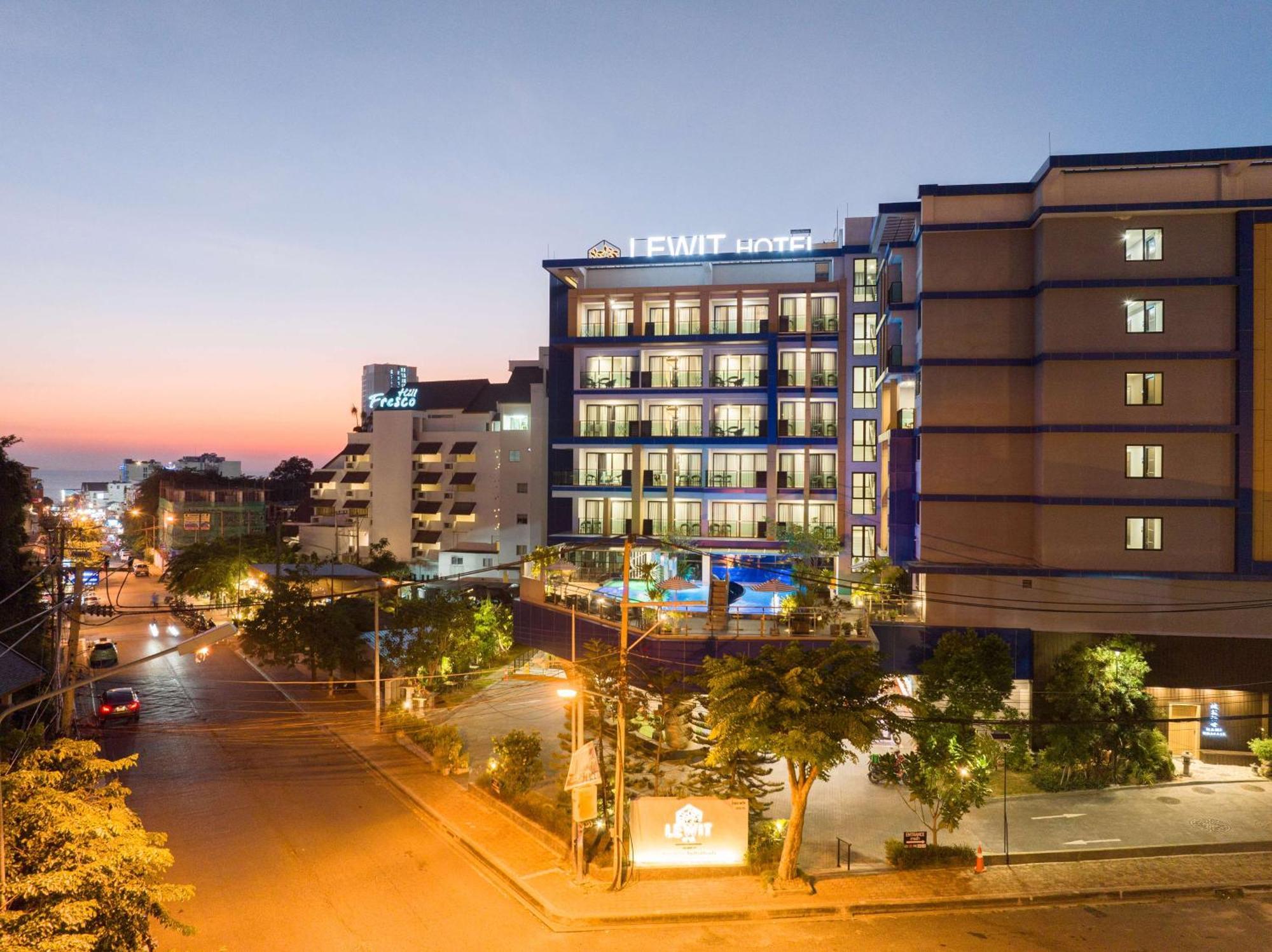 Lewit Hotel Pattaya, A Member Of Radisson Individuals Exterior photo